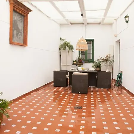 Idyllic & Loveliest With Patio.private Parking * Seville