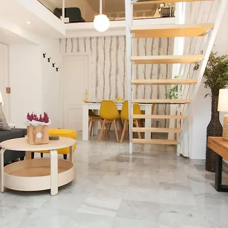 Idyllic & Loveliest With Patio.private Parking * Seville